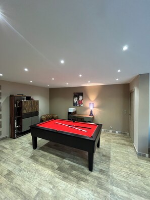 Spielezimmer