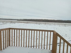 Property grounds - Sarah Cottage - 232 Cottage Road, Steeprock, Manitoba (Grahamdale)
