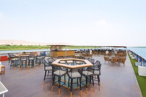 Sundeck