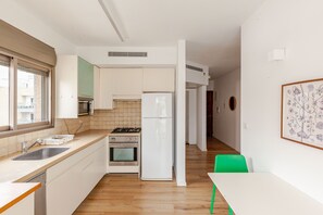 Deluxe-Apartment, 1 Schlafzimmer, Balkon, am Strand | Eigene Küche