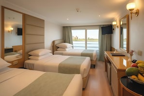 Deluxe Triple Room, River View