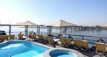 Nile Cruise Essence every Monday from Aswan 3 nights and every Thursday from Luxor 4 nights
