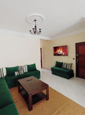 Living area - Apartment Oum Kalthoum – Charm, comfort (Casablanca-Settat)
