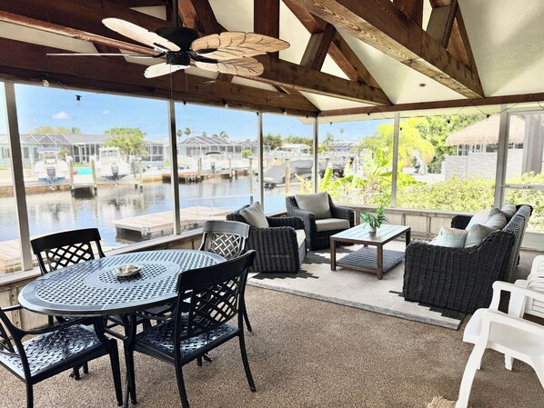 Outdoor dining