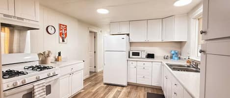 Microwave, oven, stovetop, dishwasher