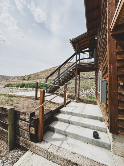 Scenic Studio Retreat- Steps to Goldbug Hot Springs