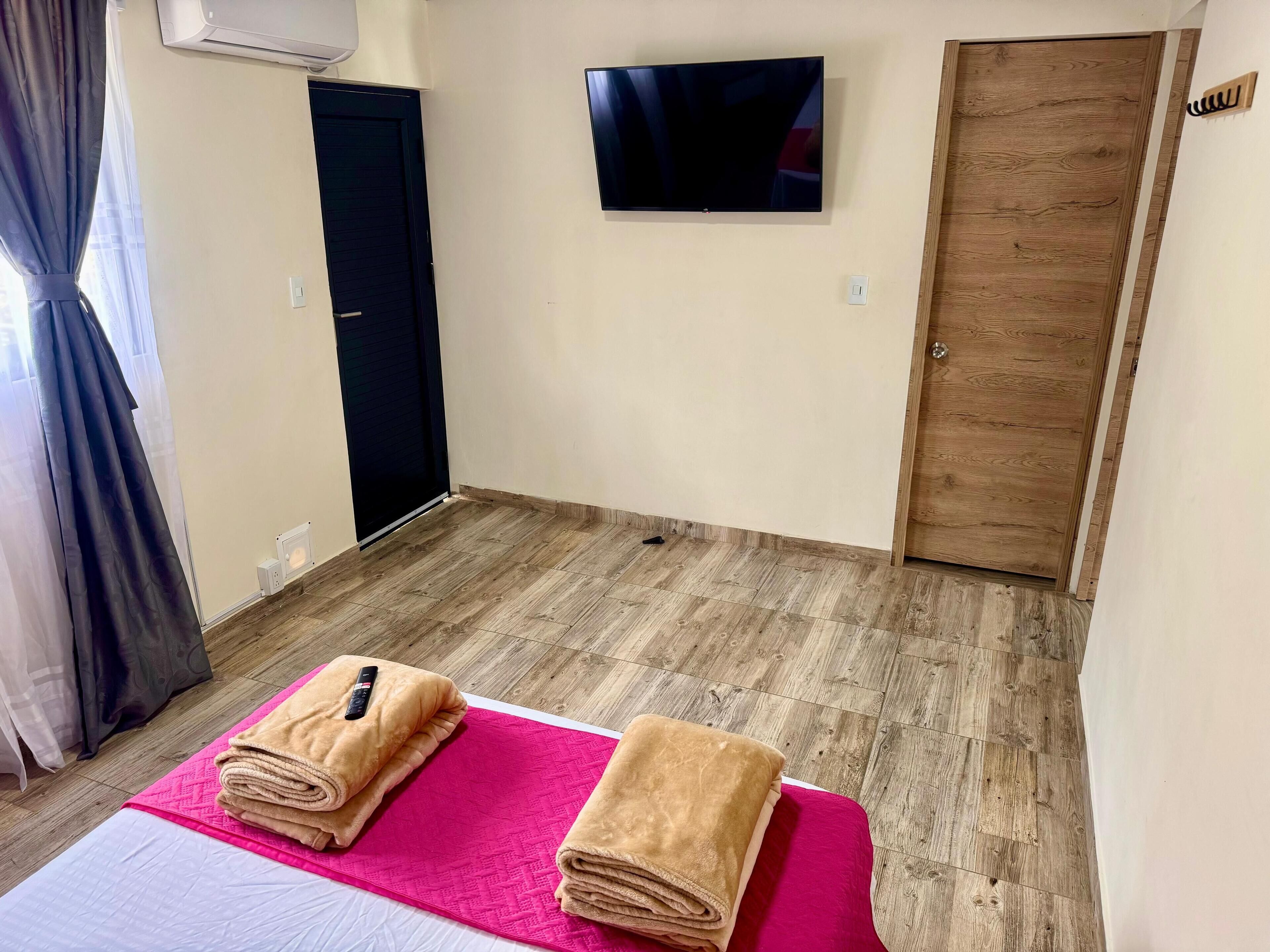 Business Apartment, Balcony, City View | Desk, free WiFi