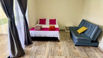 Business Apartment, Balcony, City View | Desk, free WiFi