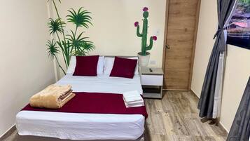 Deluxe Double Room, City View | Desk, free WiFi