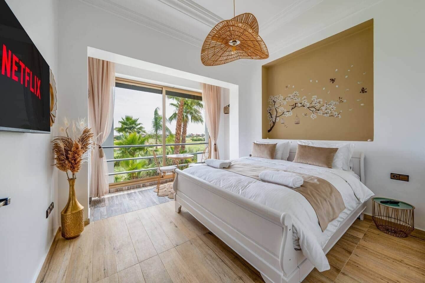 5 bedrooms, in-room safe, iron/ironing board, WiFi