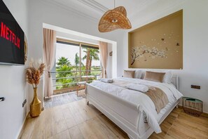 5 bedrooms, in-room safe, iron/ironing board, WiFi