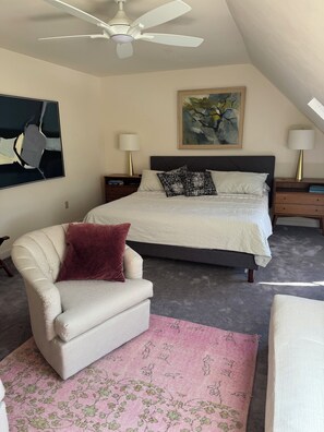 5 bedrooms, iron/ironing board, WiFi, bed sheets