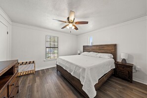 3 bedrooms, WiFi, bed sheets