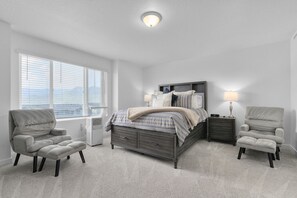 2 habitaciones, escritorio, cuna de viaje y wifi 