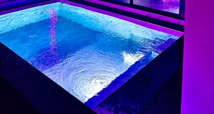 Villa with heated pool