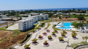 Exterior - Top Floor Condo with Stunning Caribbean & Pool Views (Sosúa)