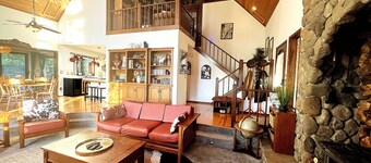 Foxfell At Shasta Lake: "Stunning Views" • "Very Private" • "Coziest Beds"