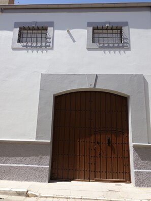 Exterior detail - Manor house in Madrigueras (Madrigueras)