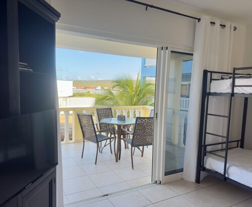 Casa Sirena – Near Top Dive Boats & Water Taxi ~ 2 Adults & 2 kids~ Book Now!