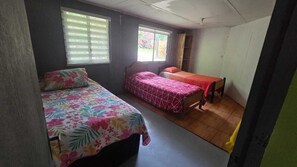4 bedrooms, WiFi, bed sheets - HENUA ROA CABINS, LODGING IN EASTER ISLAND, EASTER ISLAND ACCOMMODATION (Hanga Roa)
