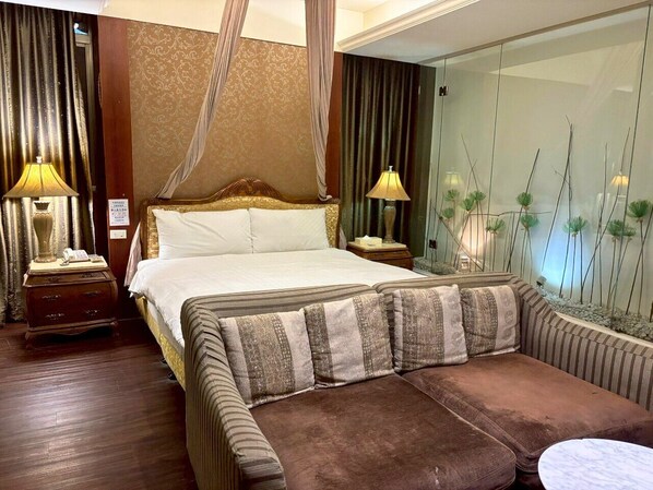 Comfort Double Room, City View | Free WiFi