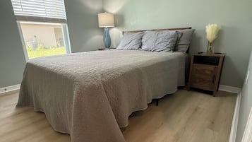 3 bedrooms, iron/ironing board, free WiFi, bed sheets