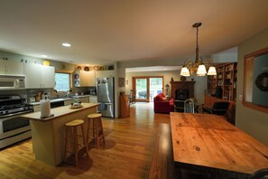 Fridge, microwave, oven, stovetop - Private Ogunquit Woods Retreat, Sleeps 13 Plus,  15-20 Minute Walk to Beach (Ogunquit)