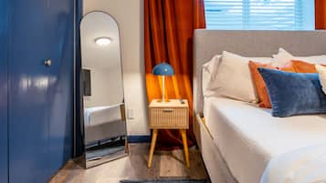 7 chambres, fer et planche à repasser, Wi-Fi, draps fournis