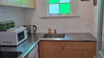 Microwave, stovetop