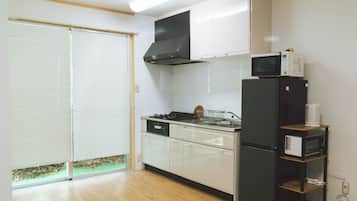Microwave, stovetop