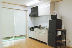 Microwave, stovetop