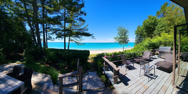 Terrace/patio - Pure Lake Michigan Cottage Getaway Health retreat / Wellness at it's BEST....... (Northport)