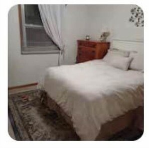 2 bedrooms, iron/ironing board, internet, bed sheets