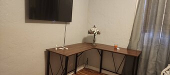 Cozy 2BR Home in Central Des Moines