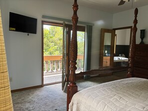 5 bedrooms, WiFi, bed sheets
