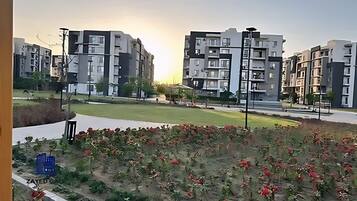 Apartment, 2 Bedrooms, Accessible, Smoking | Exterior