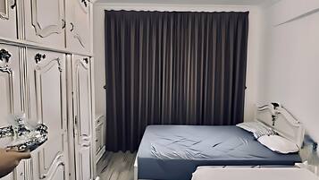 Apartment, 2 Bedrooms, Accessible, Smoking | 3 bedrooms