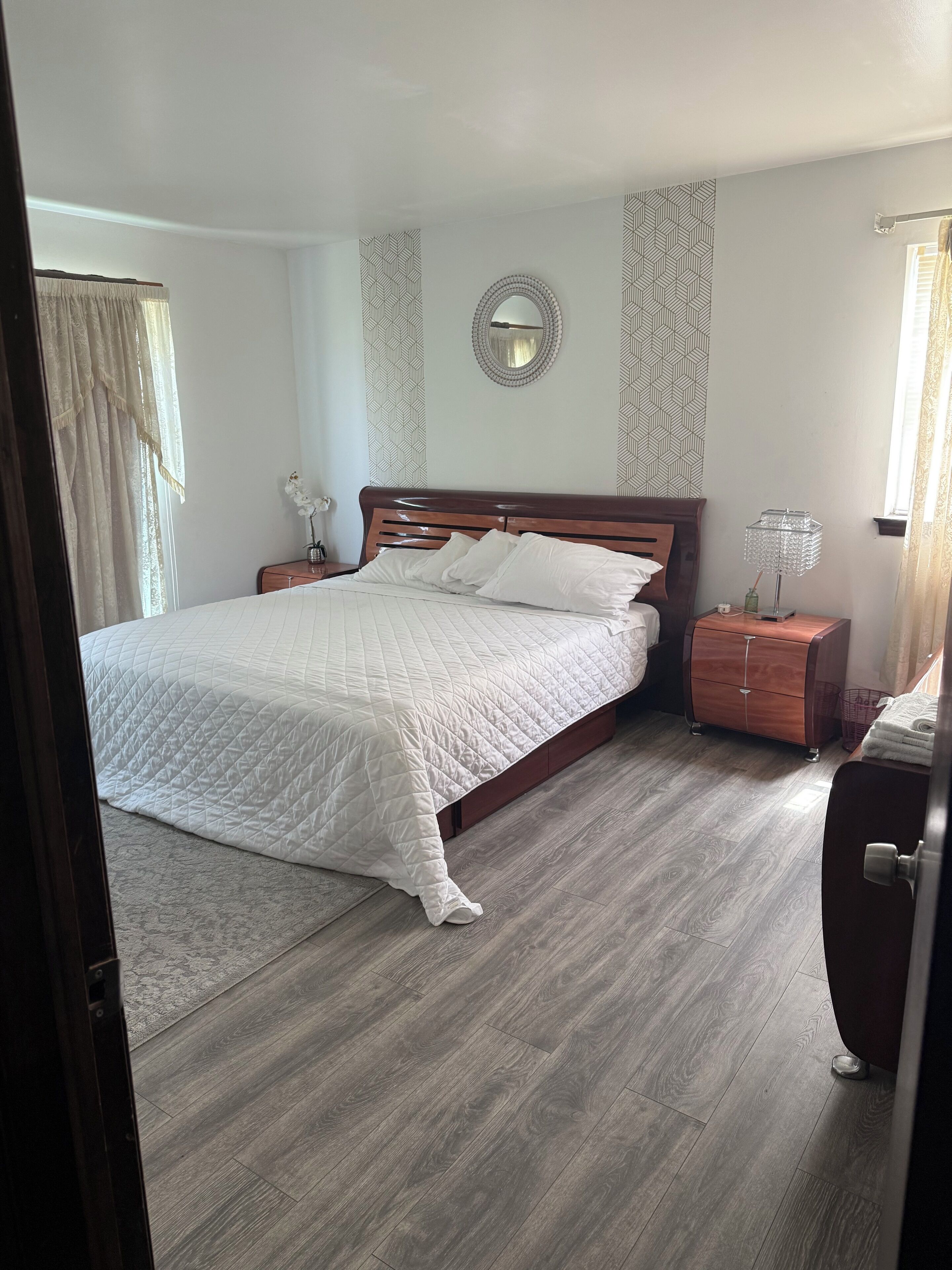 2 bedrooms, iron/ironing board, WiFi, bed sheets