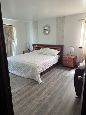 2 bedrooms, iron/ironing board, WiFi, bed sheets
