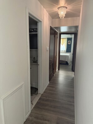 2 bedrooms, iron/ironing board, WiFi, bed sheets