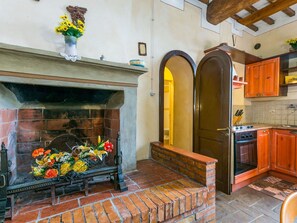 Mikrowelle, Ofen, Geschirrspüler