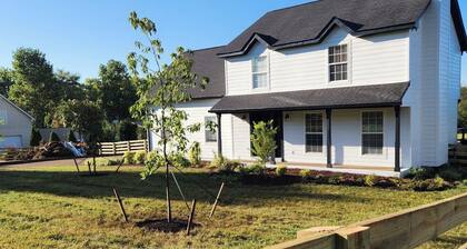 NEW Southall Country Villa Retreat mins from Southall Farm & Historic Franklin