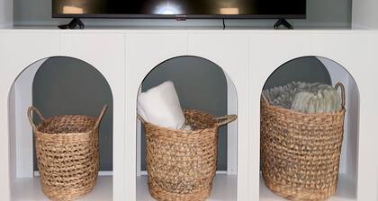 Stylish 2BR Coastal Getaway with Beach Gear & Full Amenities Near Bethany Beach