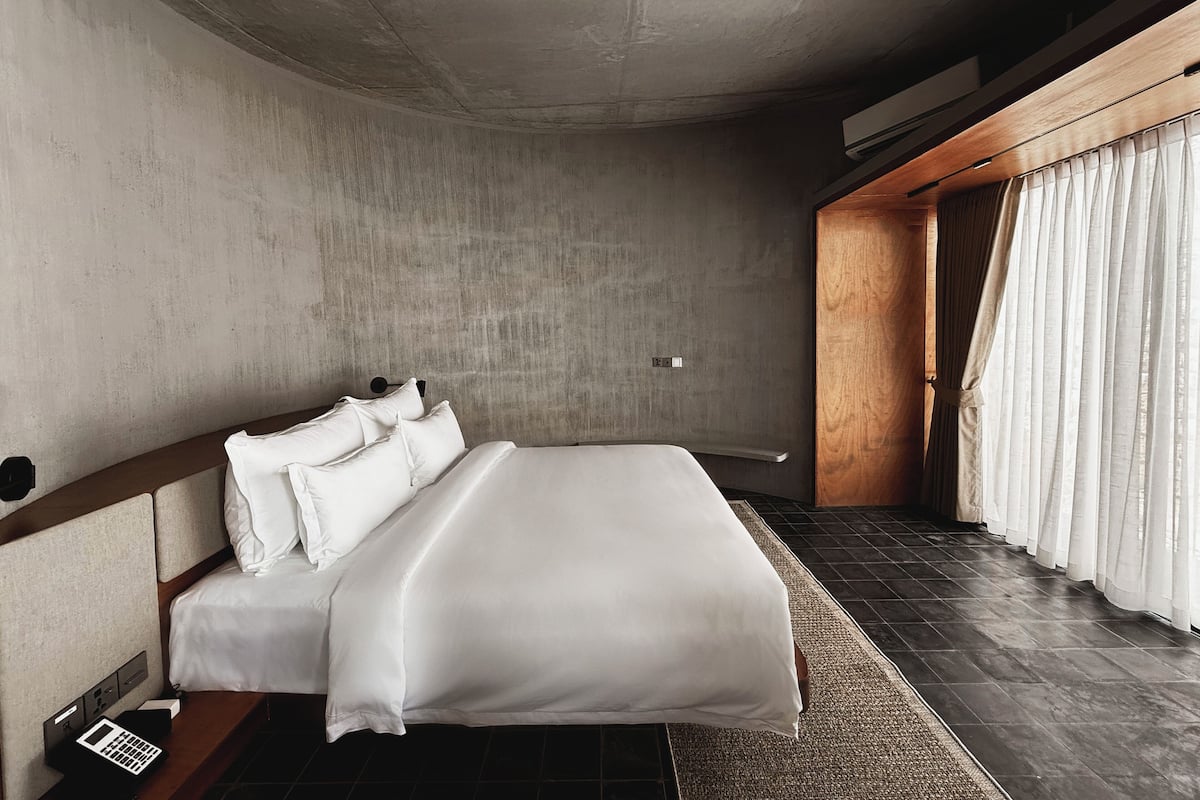 Habitación Deluxe, vistas a la montaña | Escritorio y espacio para trabajar con un portátil