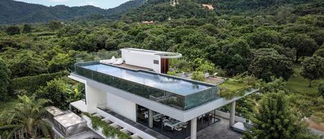 Façana frontal de l'allotjament