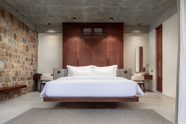 Executive Suite, Pool View | Desk, laptop workspace, iron/ironing board, free WiFi