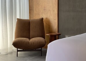 Deluxe Room, Mountain View | Desk, laptop workspace, iron/ironing board, free WiFi