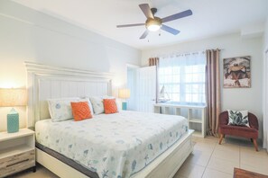 3 habitaciones, escritorio, tabla de planchar con plancha y wifi gratis 