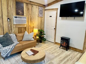 Smart-tv och eldstad