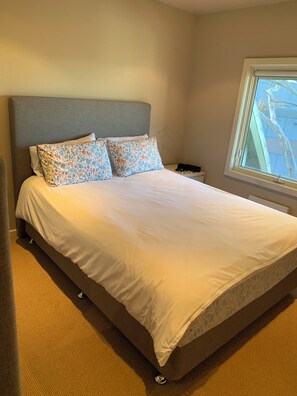 4 habitaciones, tabla de planchar con plancha y wifi gratis 